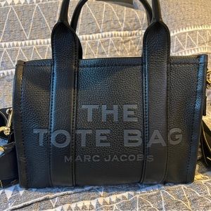Authentic marc jacobs the tote bag